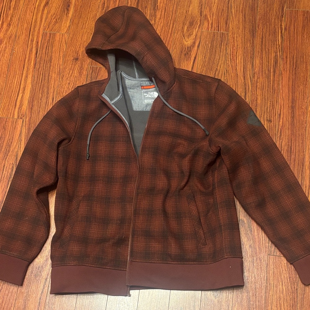 The North Face Men's Zip Up Brown Plaid fall winter jacket